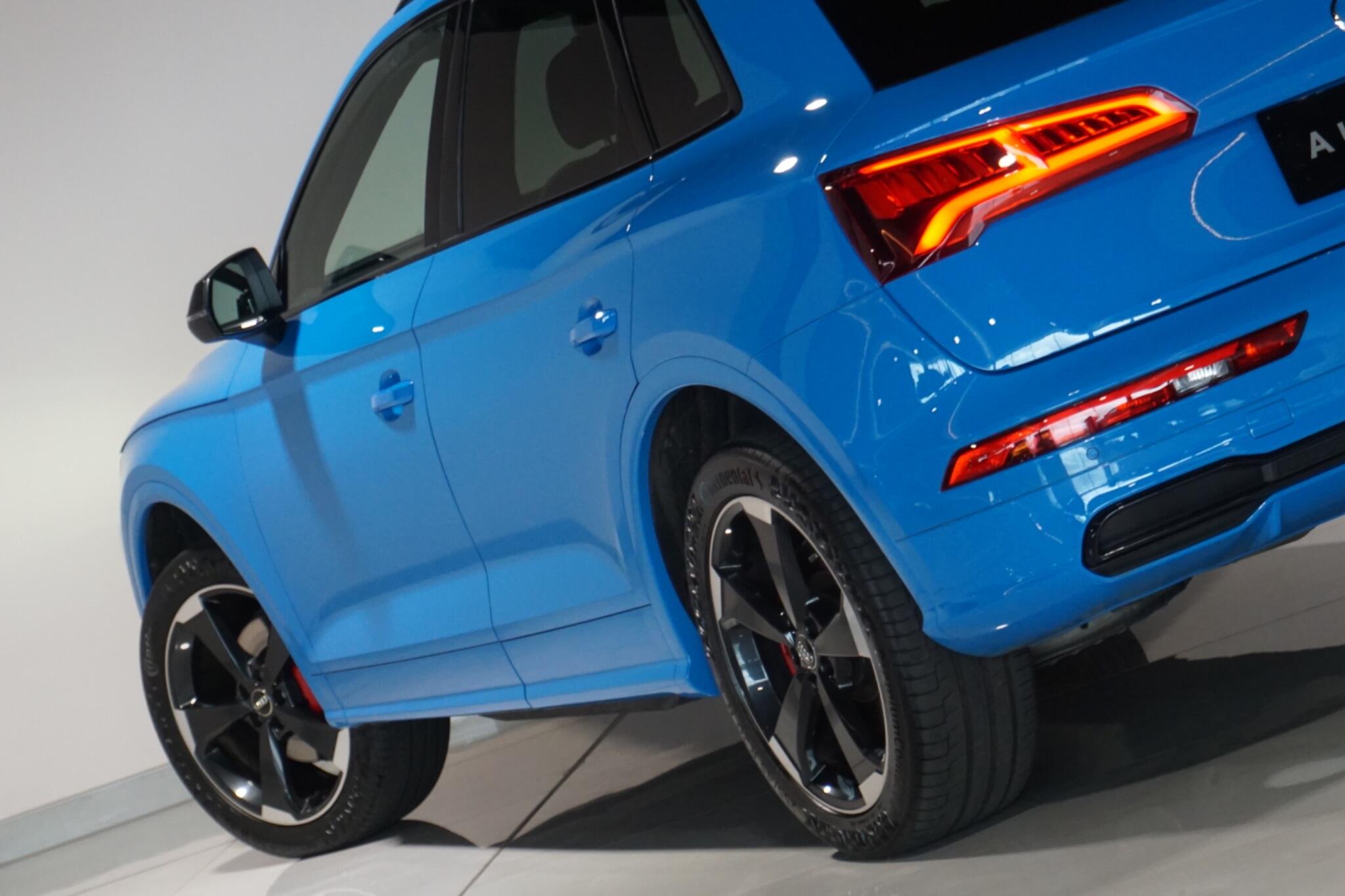 Audi Q5 2.0 TDI 40 Black Edition SUV 5dr Diesel S Tronic quattro Euro 6 (s/s) (190 ps)